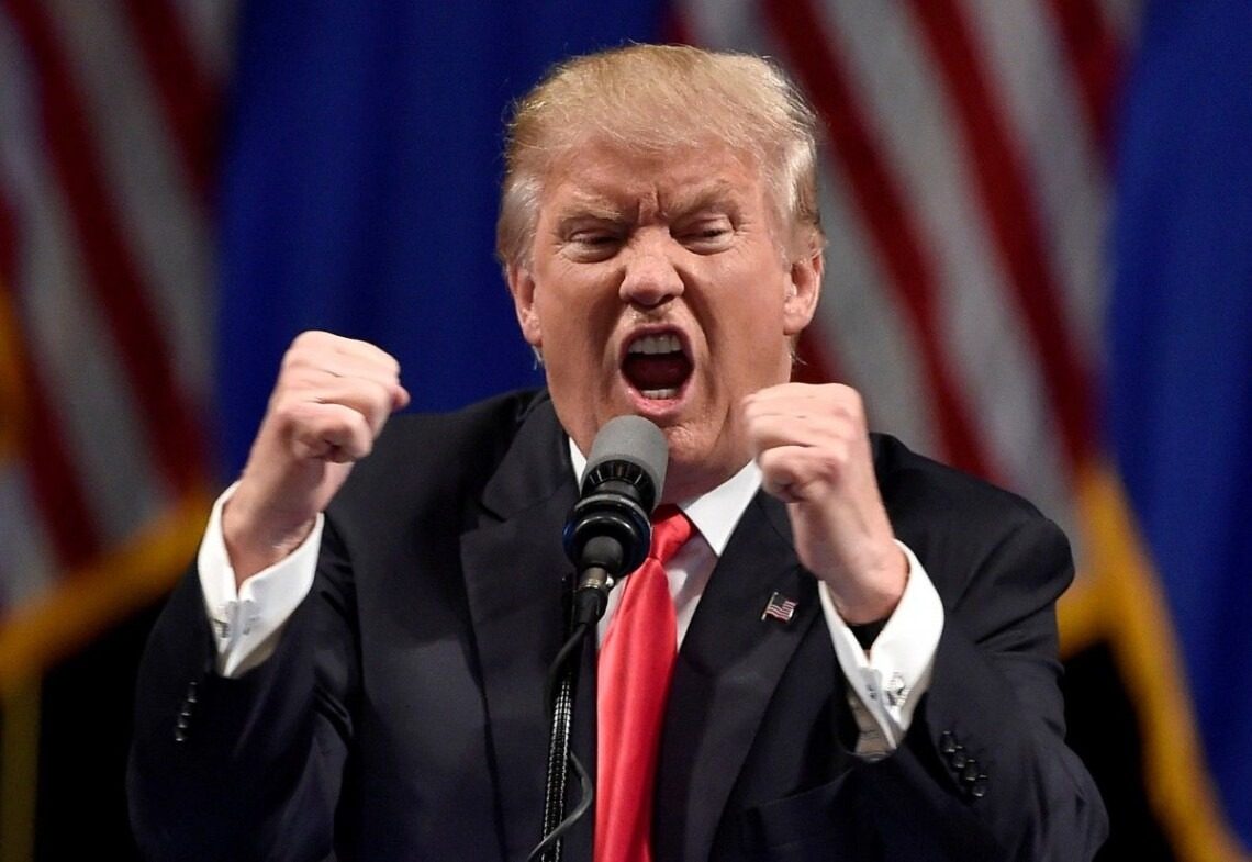 «Ми рознесемо вашу країну вщент»: жорстка заява Трампа про Іран