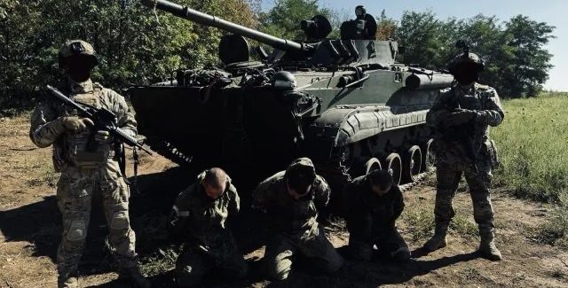 Бійці ЗСУ з Башкортостану захопили в полон БМП з екіпажем ЗС РФ