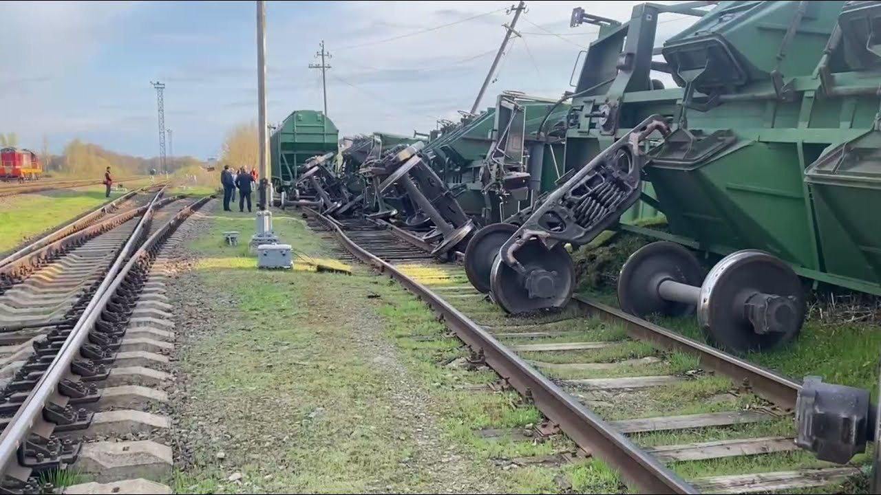 В Белгородской области с рельсов сошел грузовой поезд после взрыва (фото) ➤ Prozoro.net.ua