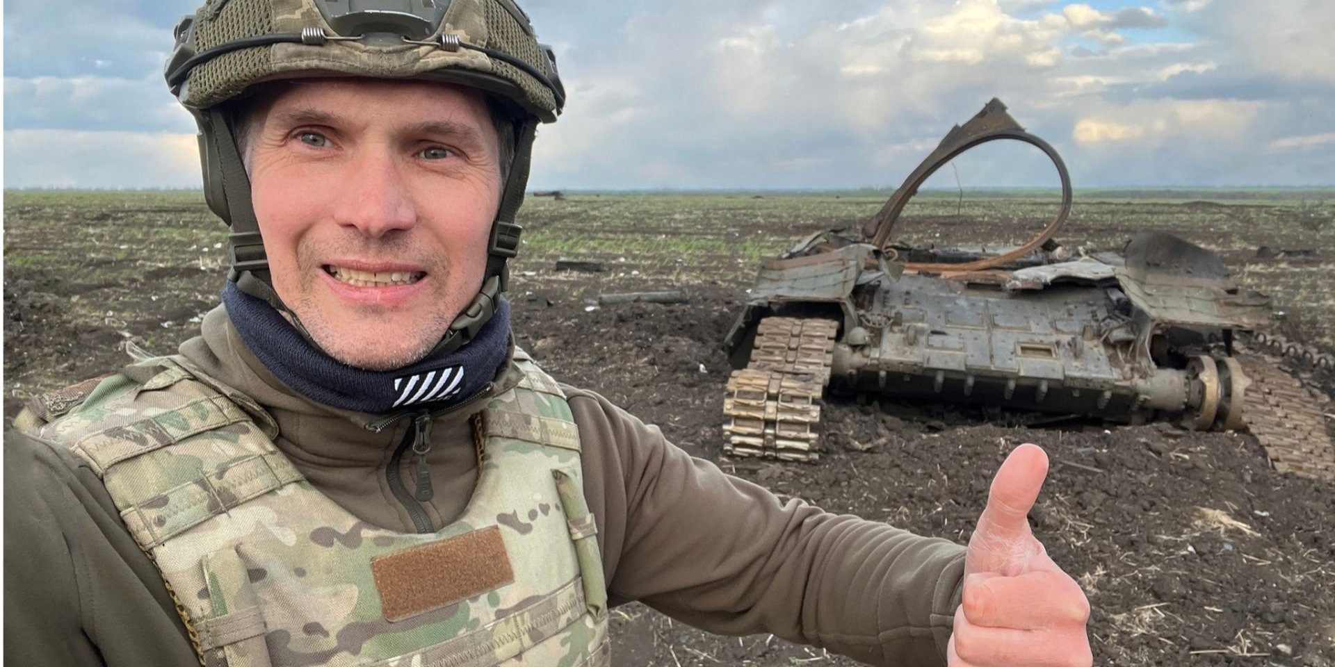 Снаряд потрапив до машини з журналістом Юрієм Бутусовим