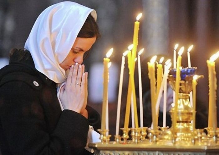 Священник дав пораду, чи треба думати про те, що скажуть люди