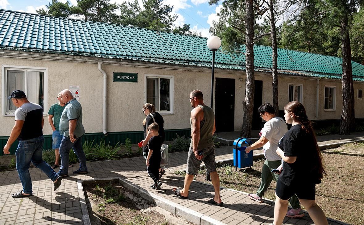 У Суджі молодь хоче в Україну, бабусі проклинають Путіна