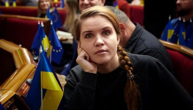 Безугла поділилась історією кохання із військовим “Єнотом”, який виявився одруженим