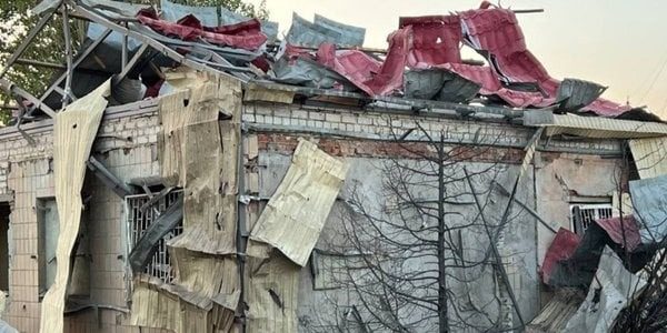 Поверхи “склалися”. Що відомо про наслідки удару у Харкові