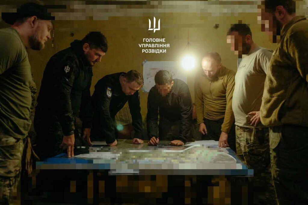 Спецпризначенці ГУР звільнили Вовчанський агрегатний завод: фото та відео