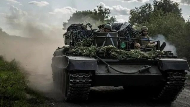 Путин хочет выбить ВСУ с Курска и наступать, но есть проблема