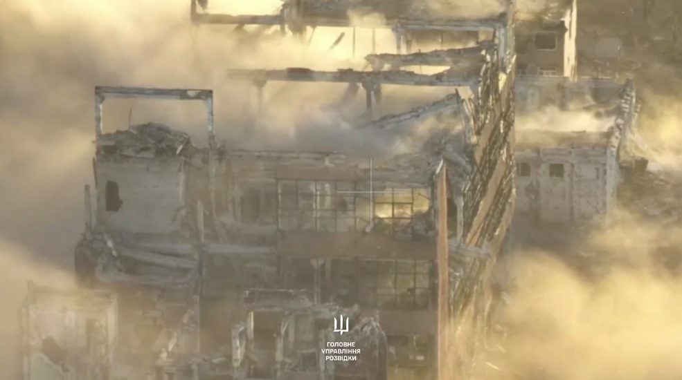 Спецназовцы ГУР уволили Волчанский агрегатный завод: фото и видео