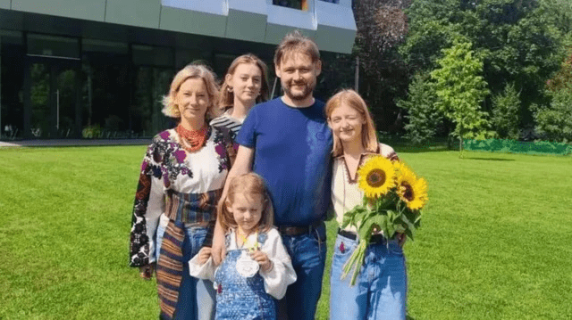 Як зараз живе Ярослав Базилевич, який втратив усю родину внаслідок ракетного удару у Львові