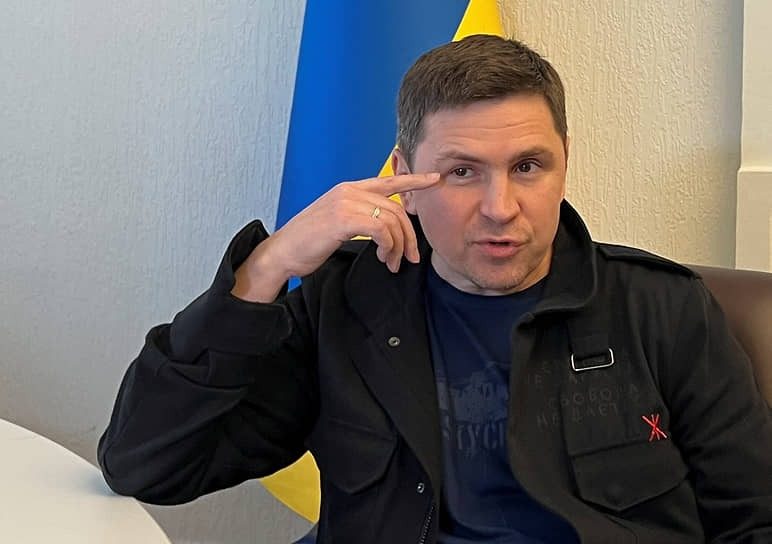 Удар по складу в Торопце: Подоляк сказал только одно слово