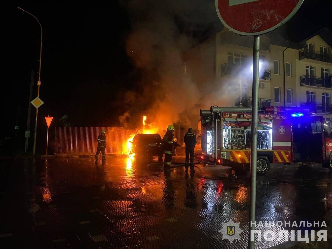 Хлопець приїхав до Ужгорода та палив автомобілі військових: фото  ➤ Prozoro.net.ua