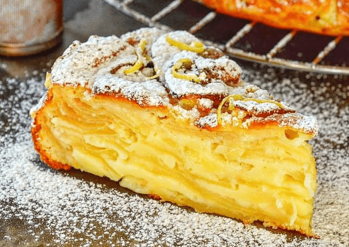 Шарлотка «Пятиминутка»: готовится просто, вкус — фантастика
