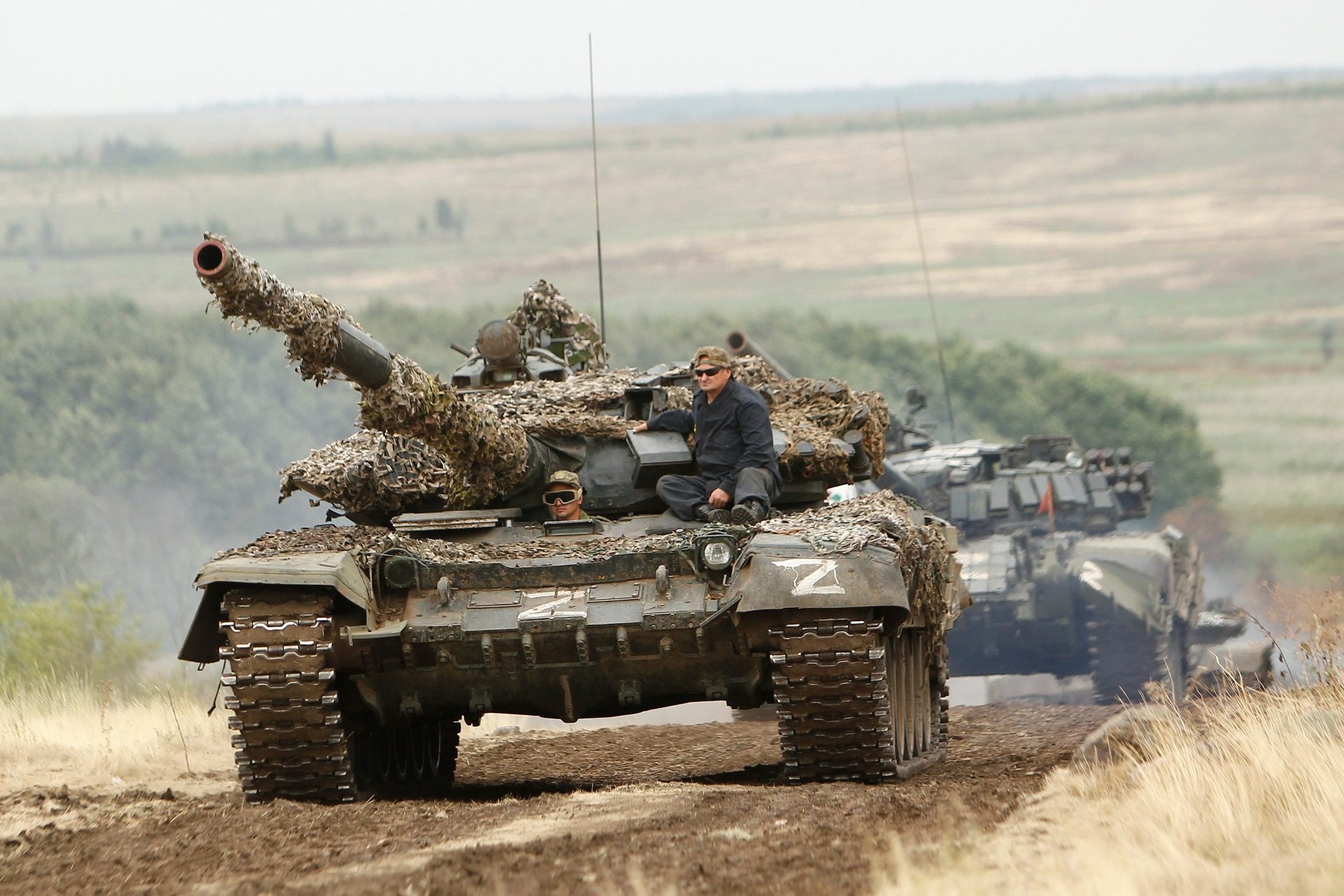 Партизаны нашли вражеские ангары со снарядами в Запорожской области (фото, видео)