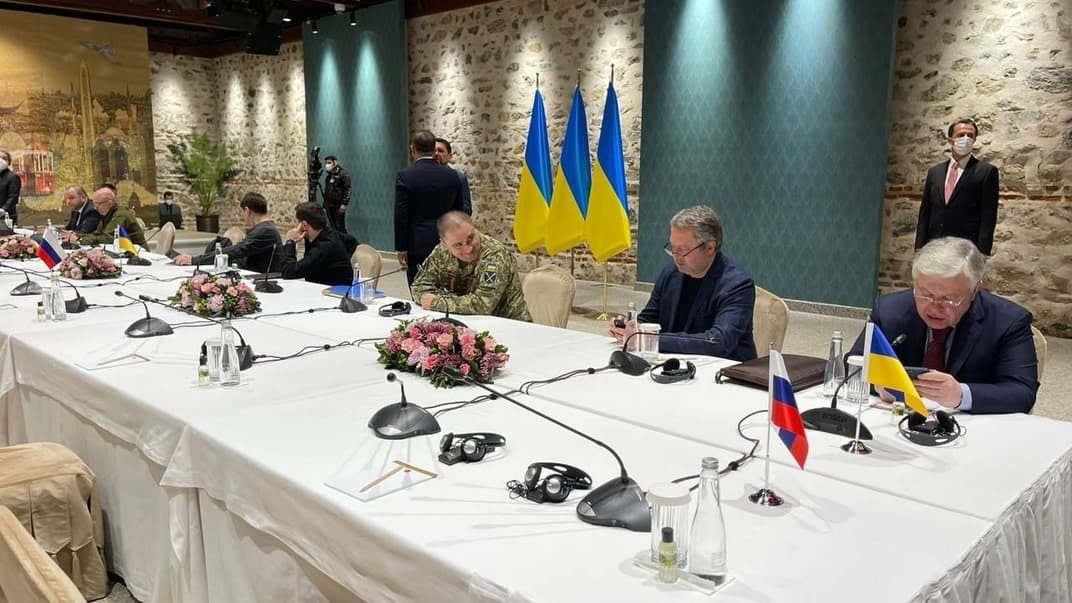 У Зеленского признались, что РФ требовала от Украины в Стамбуле
