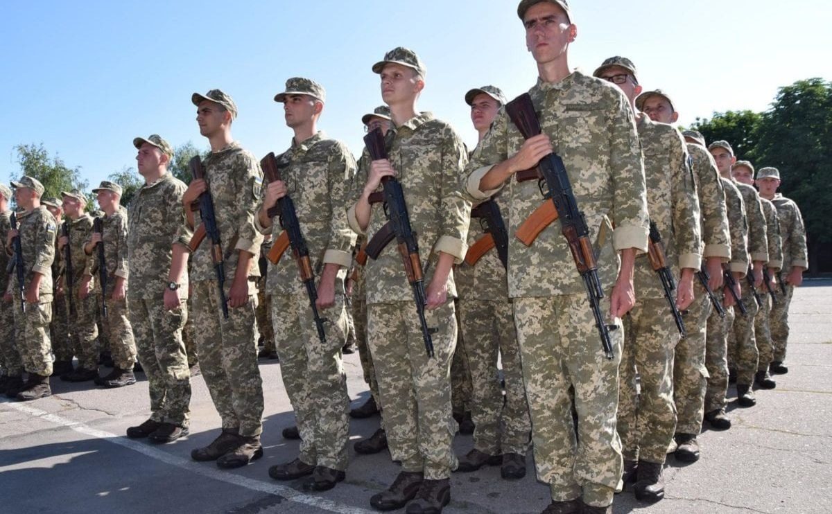 В СНБО сообщили, сколько еще украинцев хотят призвать в ряды ВСУ