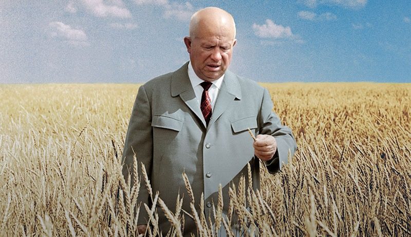 Заперечує, що дідусь “дарував” Крим: як виглядає онука Хрущова ➤ Prozoro.net.ua