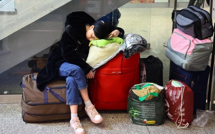 Українським біженцям у Франції наказали залишити житло: Le Monde