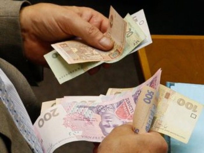 Пенсионерам старше 70 лет увеличат выплаты: условия и суммы