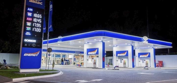 Новий гравець: хто купив майже 250 АЗС Коломойського