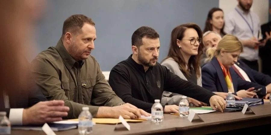Президентські вибори в Україні: у Зеленського повідомили новини