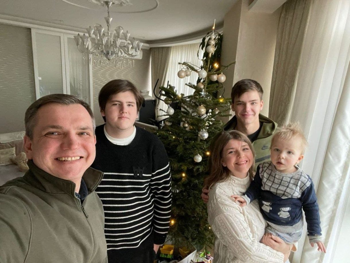 Народила трьох дітей: як виглядає дружина ексрегіонала Павленка