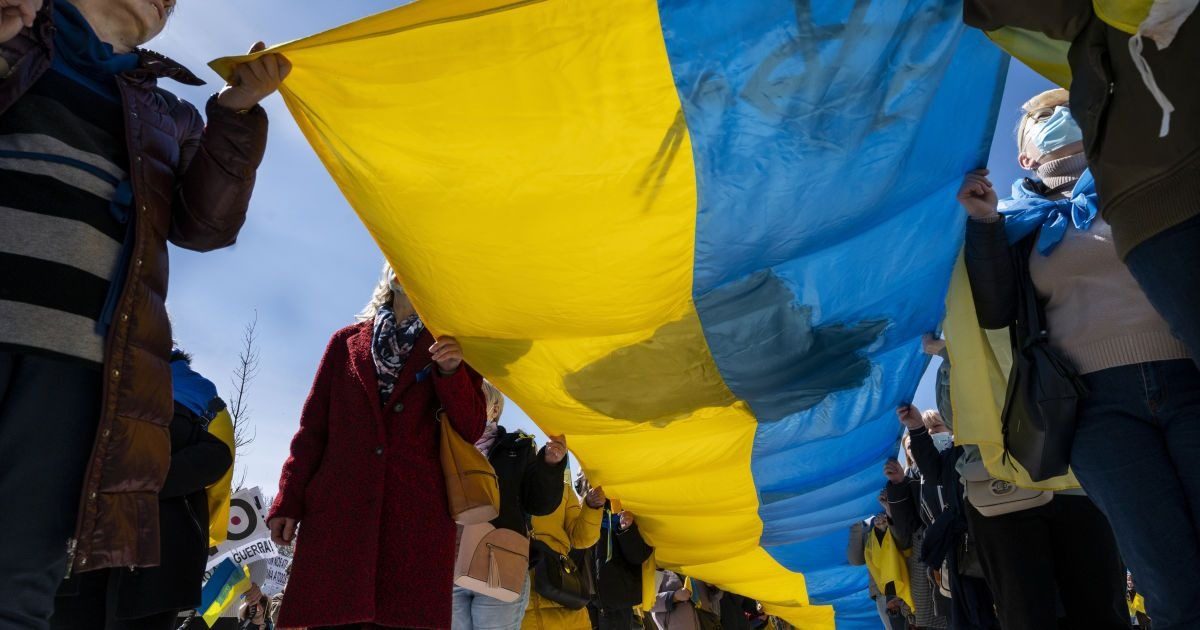 Наскільки скоротилося населення України від початку війни: демограф