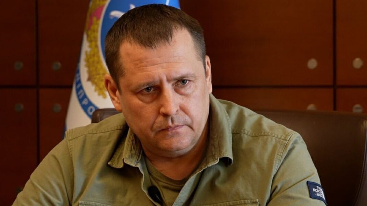 Военные посоветовали Филатову не скулить, а отвечать за поступки
