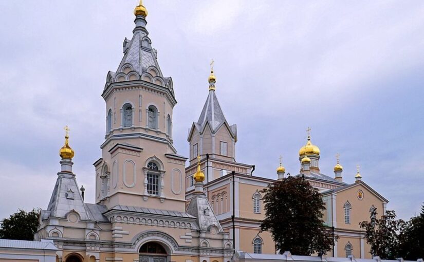 Корецький монастир під контролем РПЦ: позиції монахинь і місцевих жителів ➤ Prozoro.net.ua