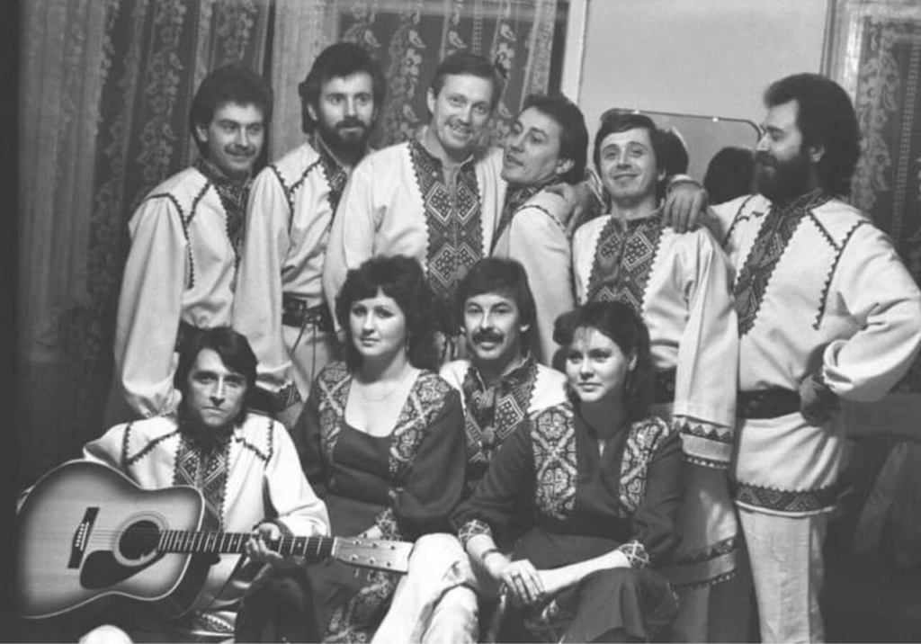 Як зараз живе перша дружина Назарія Яремчука, котра обрала жити в тіні 3 Як зараз живе перша дружина Назарія Яремчука, котра обрала жити в тіні