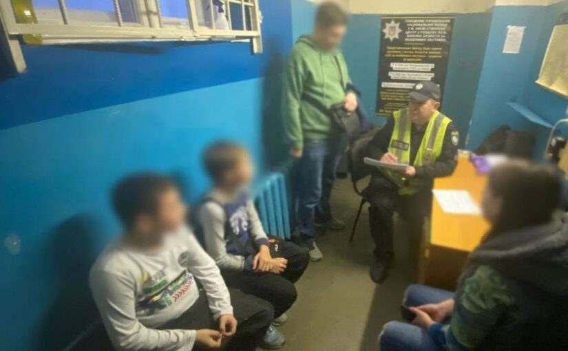 Стало известно, кто забросил «мину» в вагон метро в Киеве ➤ Prozoro.net.ua