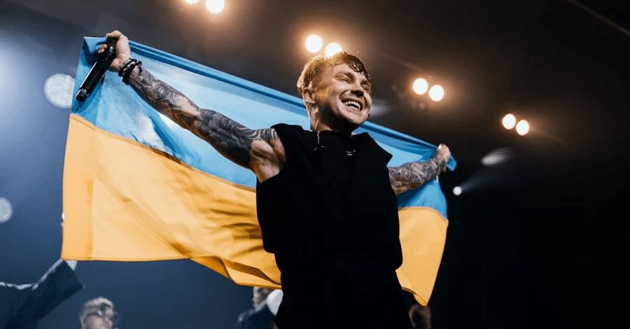 Артем Пивоваров, не стримуючи сліз, розповів, що його дім знищили окупанти
