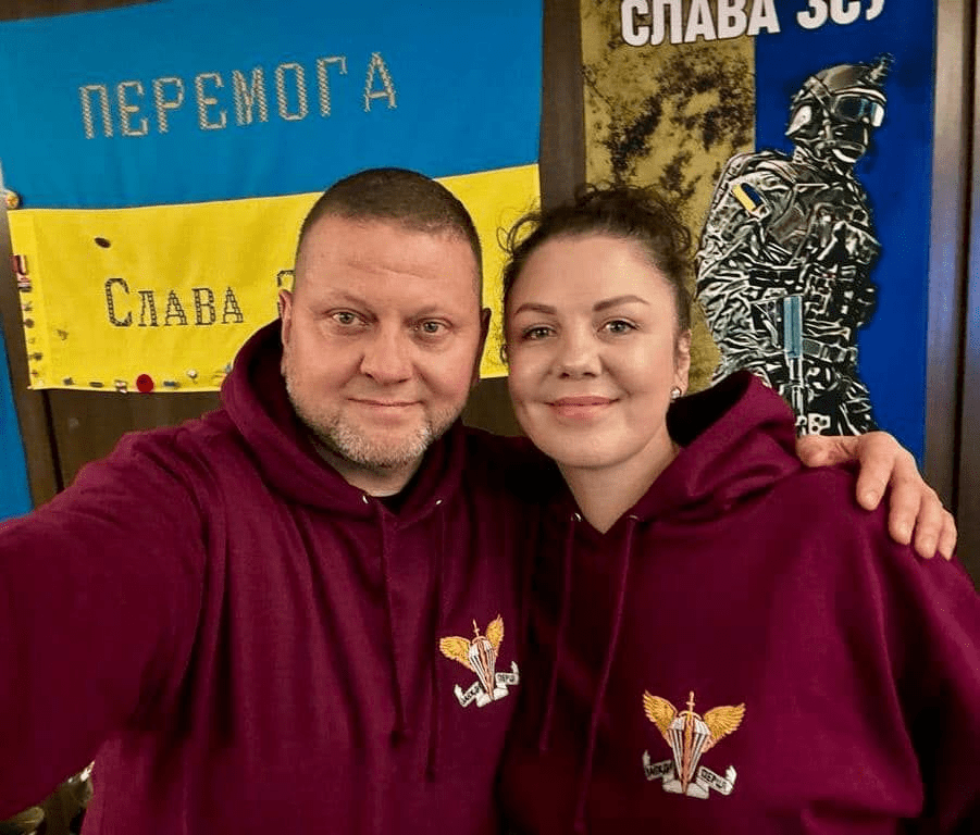 Мережа в захваті: Залужний опублікував фото у футболці з мрією кожного українця