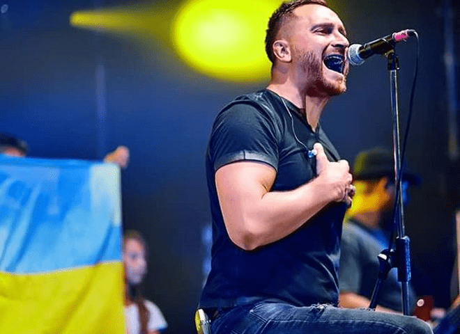 Як протягом життя змінювався фронтмен гурту СКАЙ та який рекорд назавжди залишив його ім’я в історії