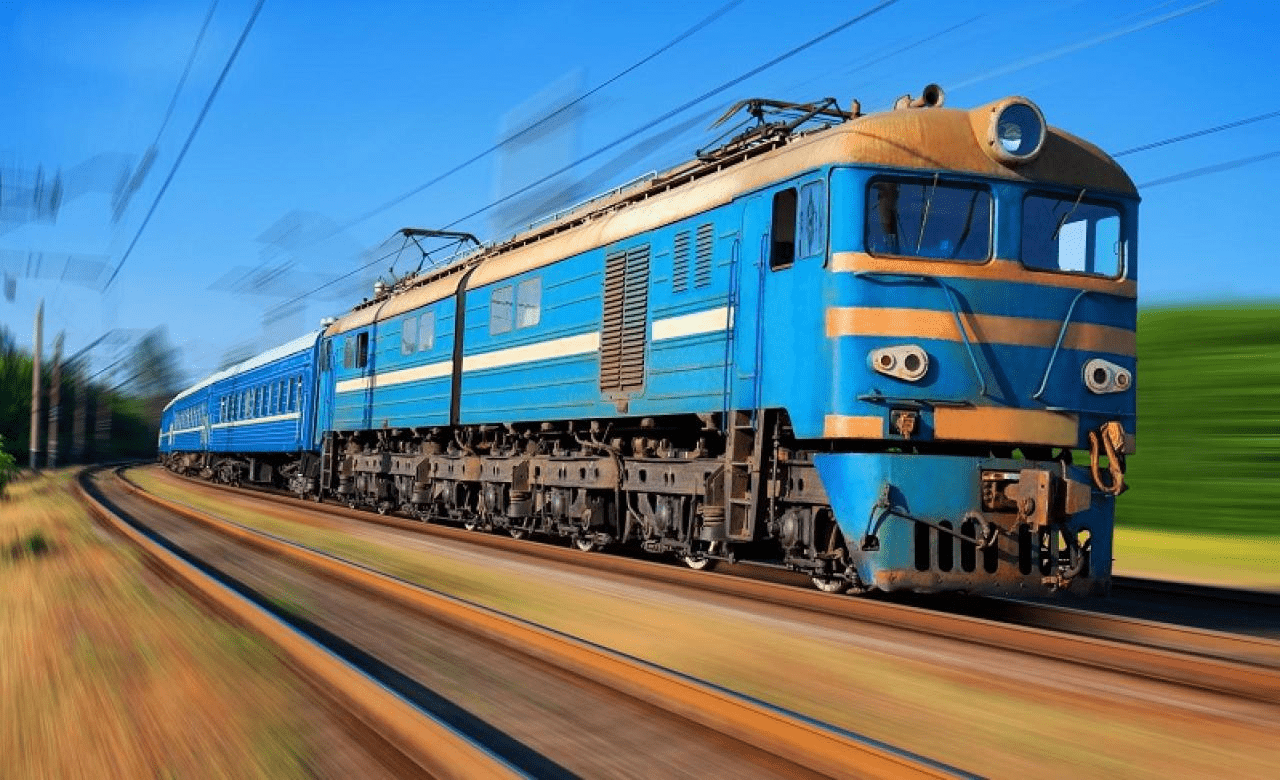 Під час нічної атаки росіяни пошкодили українську залізницю
