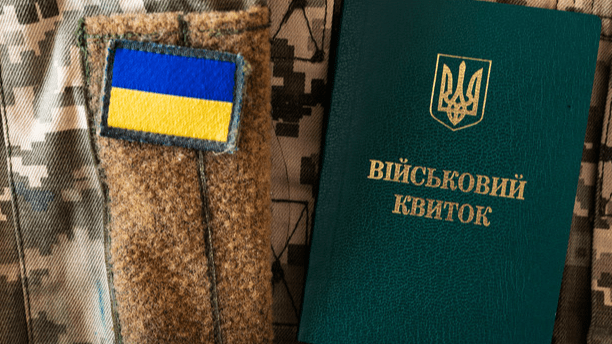 Кабмін призупинив бронювання працівників критичних підприємств