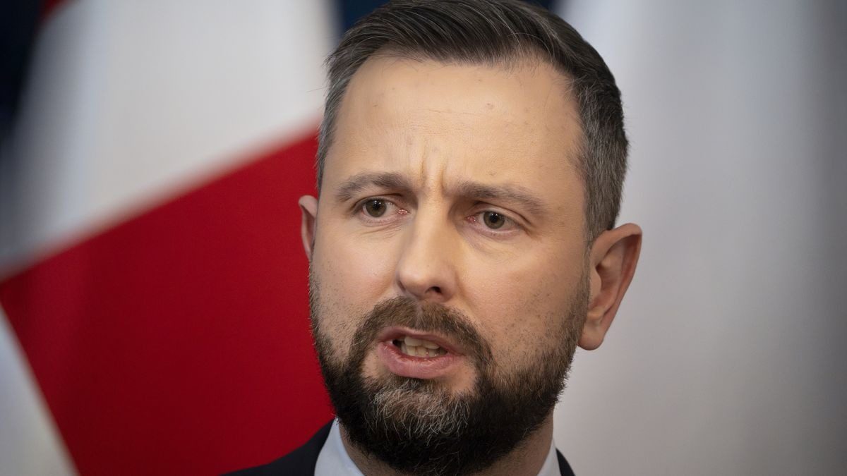 «Украинцы ездят на лучших авто, отдыхают в пятизвездочных отелях»