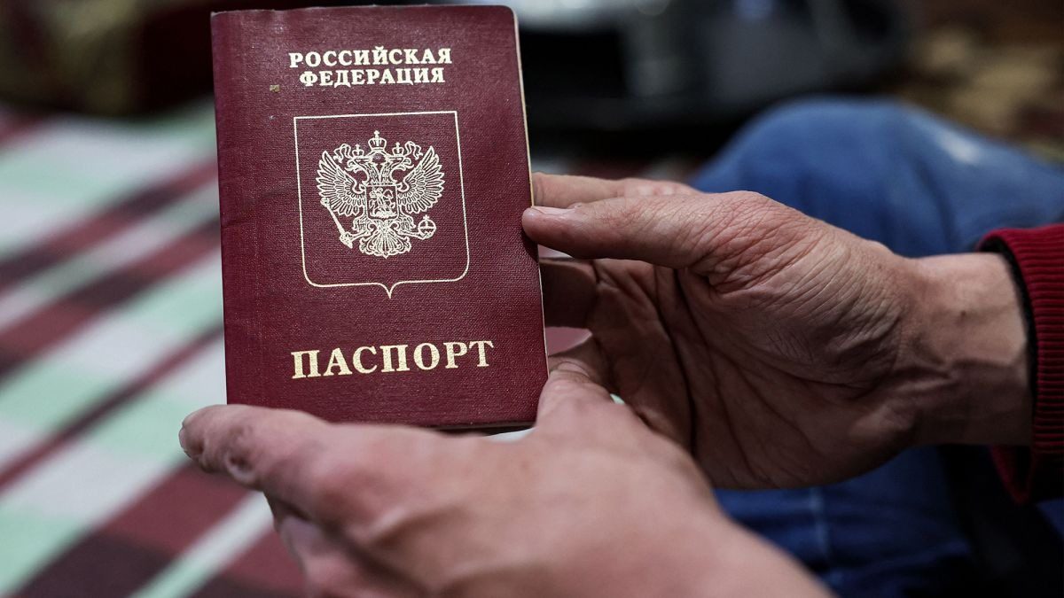 Заможні росіяни масово купують паспорти острівних держав
