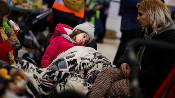 Українським біженцям у Франції наказали залишити житло: Le Monde