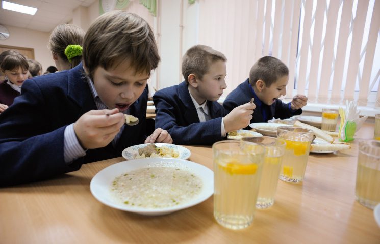 В Україні учнів годуватимуть по-новому