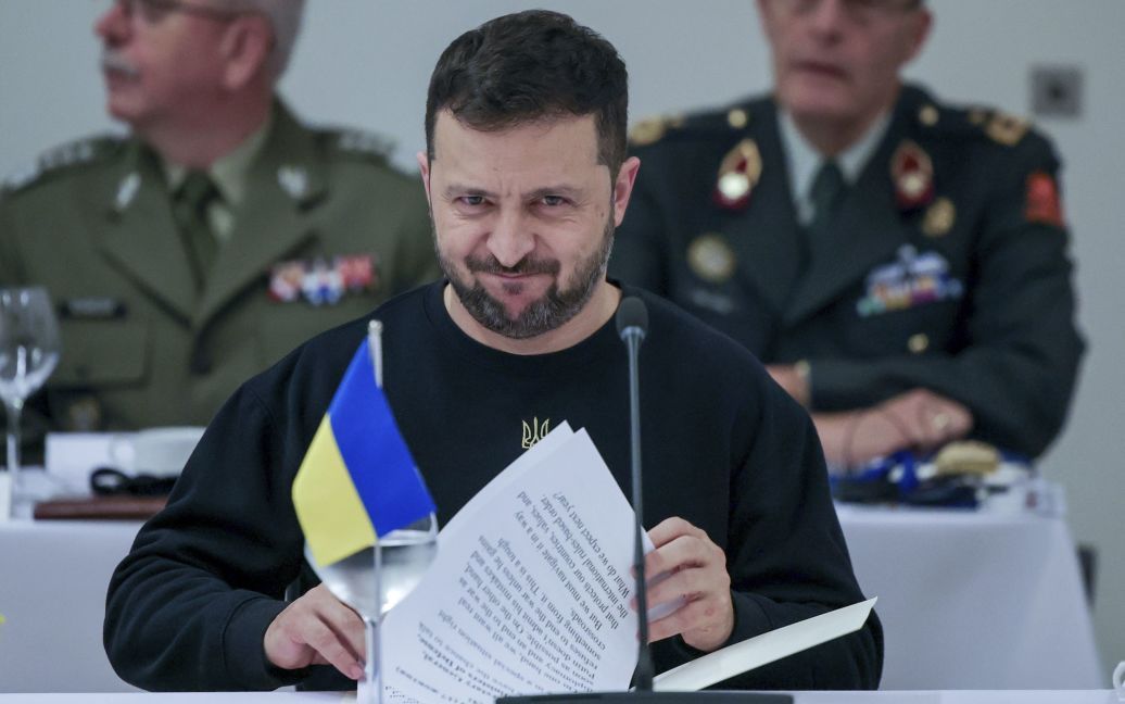 Чи буде Україна створювати ядерну зброю: відповідь Зеленського