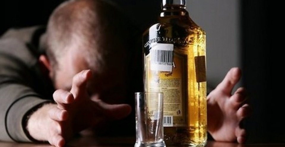 Россияне с начала войны стали больше пить: в чем причина