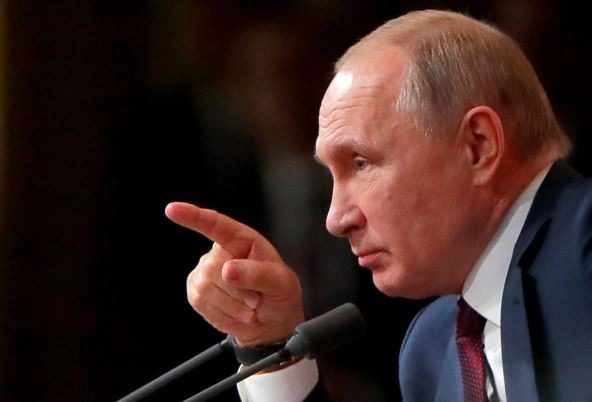 ЗМІ звернули увагу на дивну деталь під час виступу Путіна