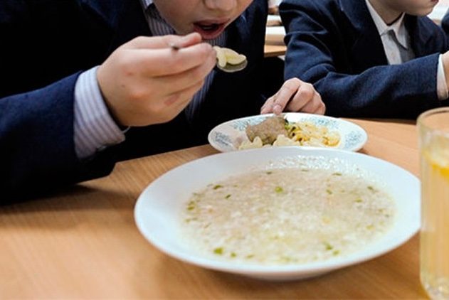 Какую еду не любят украинские школьники. Вся уходит в помои