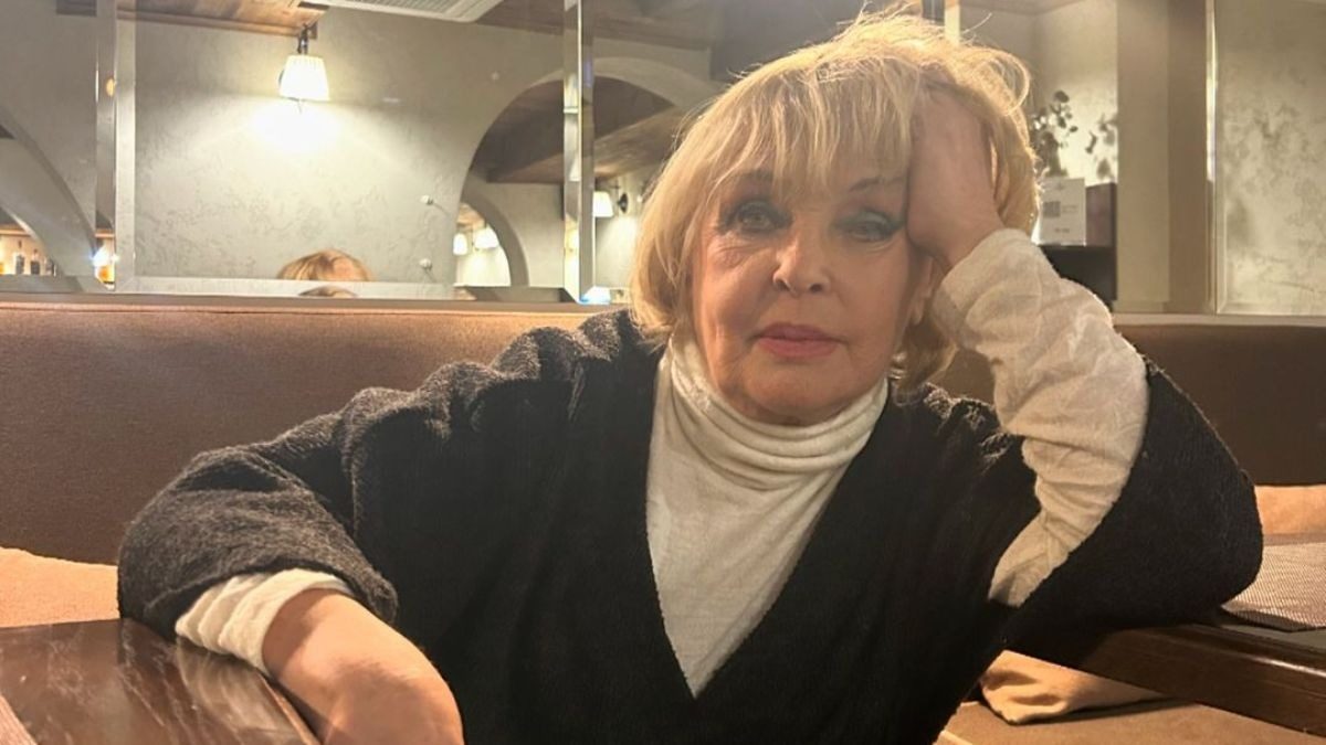 Роговцева после больницы — украинцам: не несите мне цветы