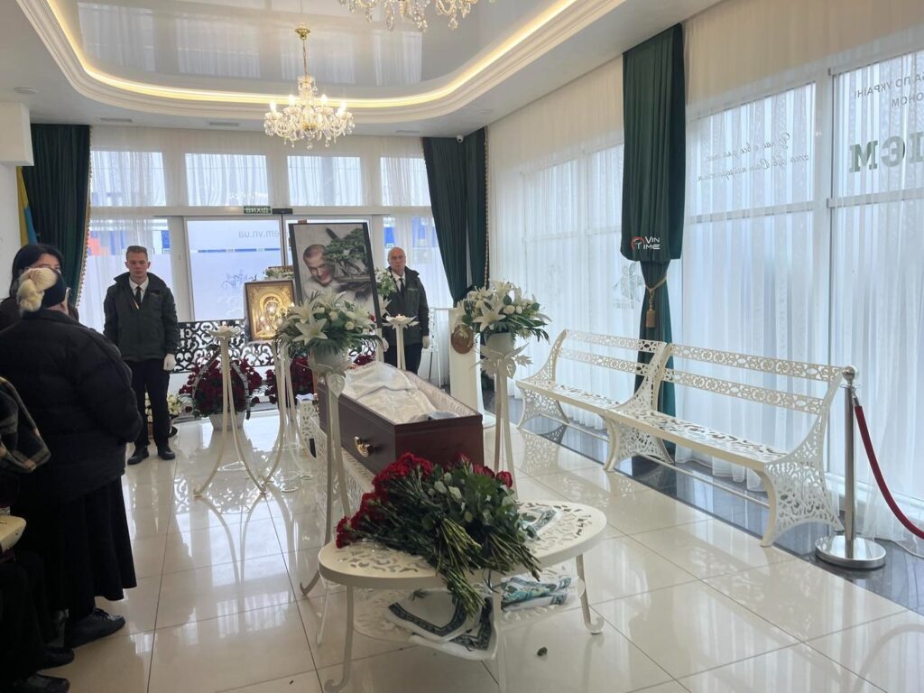 В Виннице попрощались с Вячеславом Узелковым (фото) 3 В Виннице попрощались с Вячеславом Узелковым (фото)