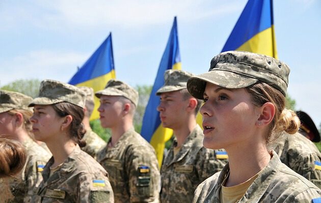 Кількість жінок у ЗСУ зросла на 20% за три роки: точні цифри