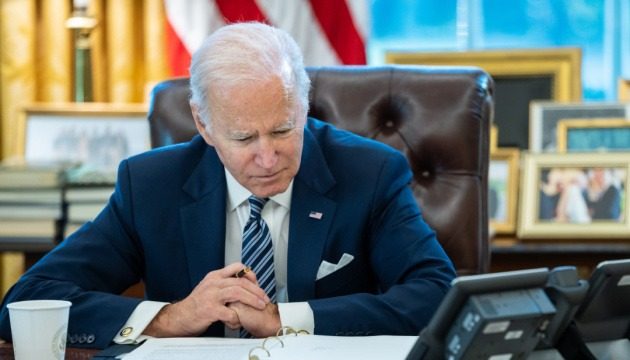 Официально: Байден разрешил Украине дальнобойные удары по России