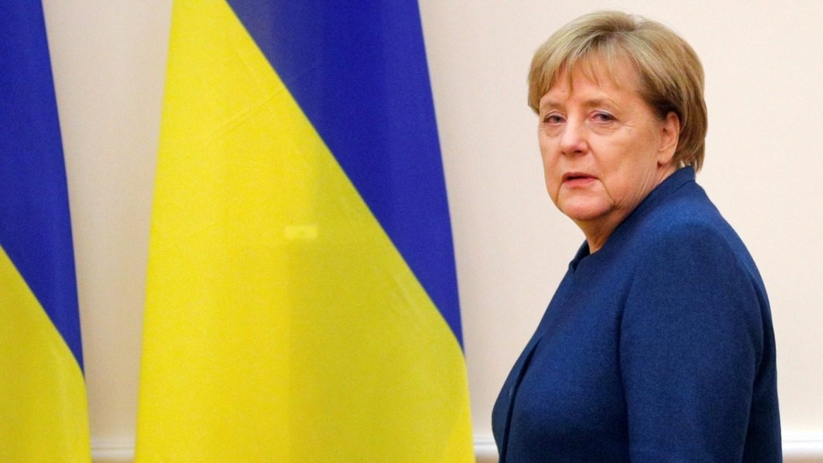 Меркель объяснила, почему тормозила приглашение Украины в НАТО