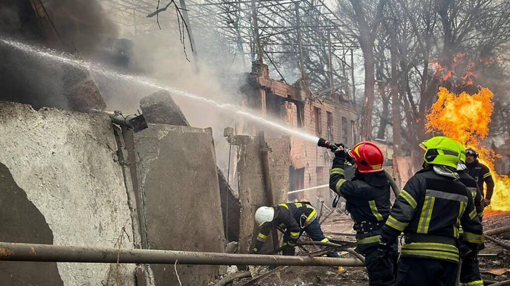 В Одесі розгорнули штаб для допомоги містянам після ворожої атаки: фото