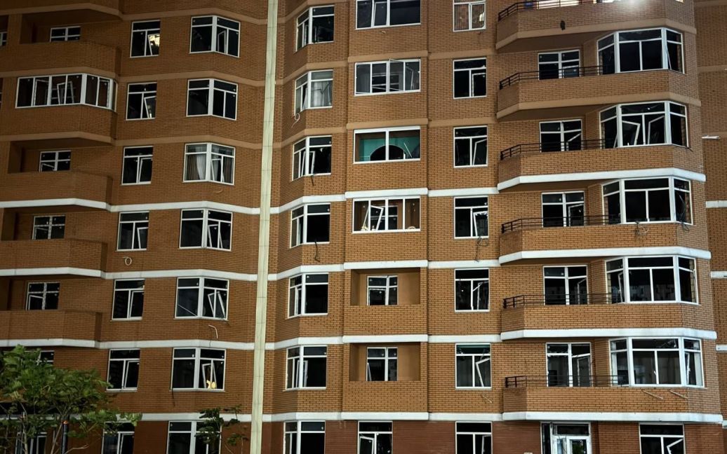 В Одессе развернули штаб для помощи горожанам после вражеской атаки: фото