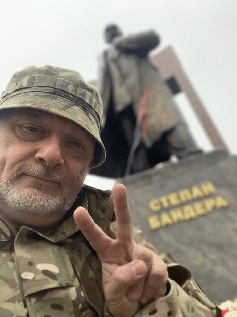Богдан Бенюк розповів про зустріч на фронті з режисером російських фільмів 3 Богдан Бенюк розповів про зустріч на фронті з режисером російських фільмів